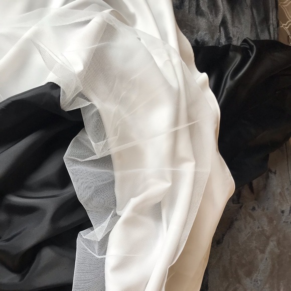 Black and White Gown - Picture 7 of 8